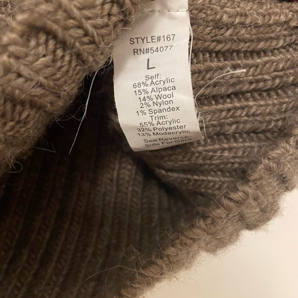 CAbi Faux Fur Angora Wool Blend Zip Up Cabincore Fuzzy Sweater Vest - Picture 5 of 5